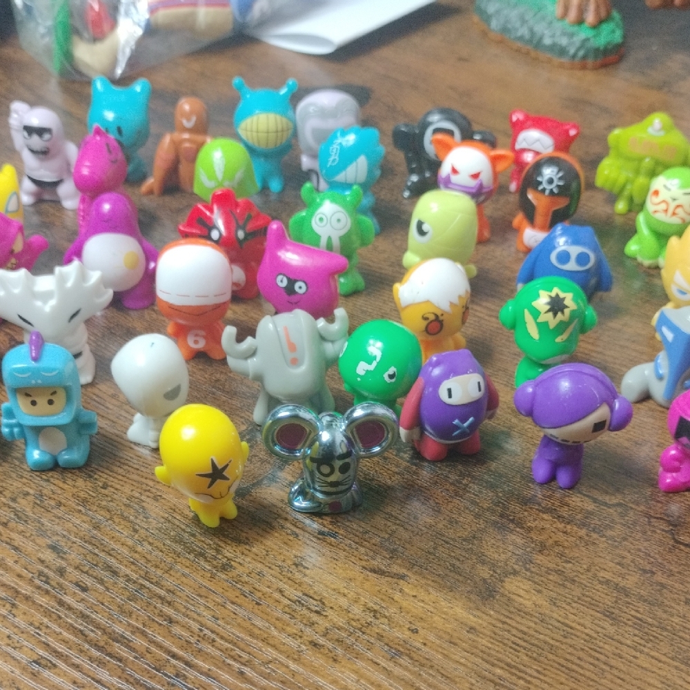 Gogo's Assorted Kids Toy Collectible Figures - Mixed Colors 41 Piece